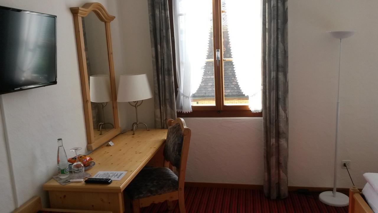Hotel Baeren Sumiswald エクステリア 写真